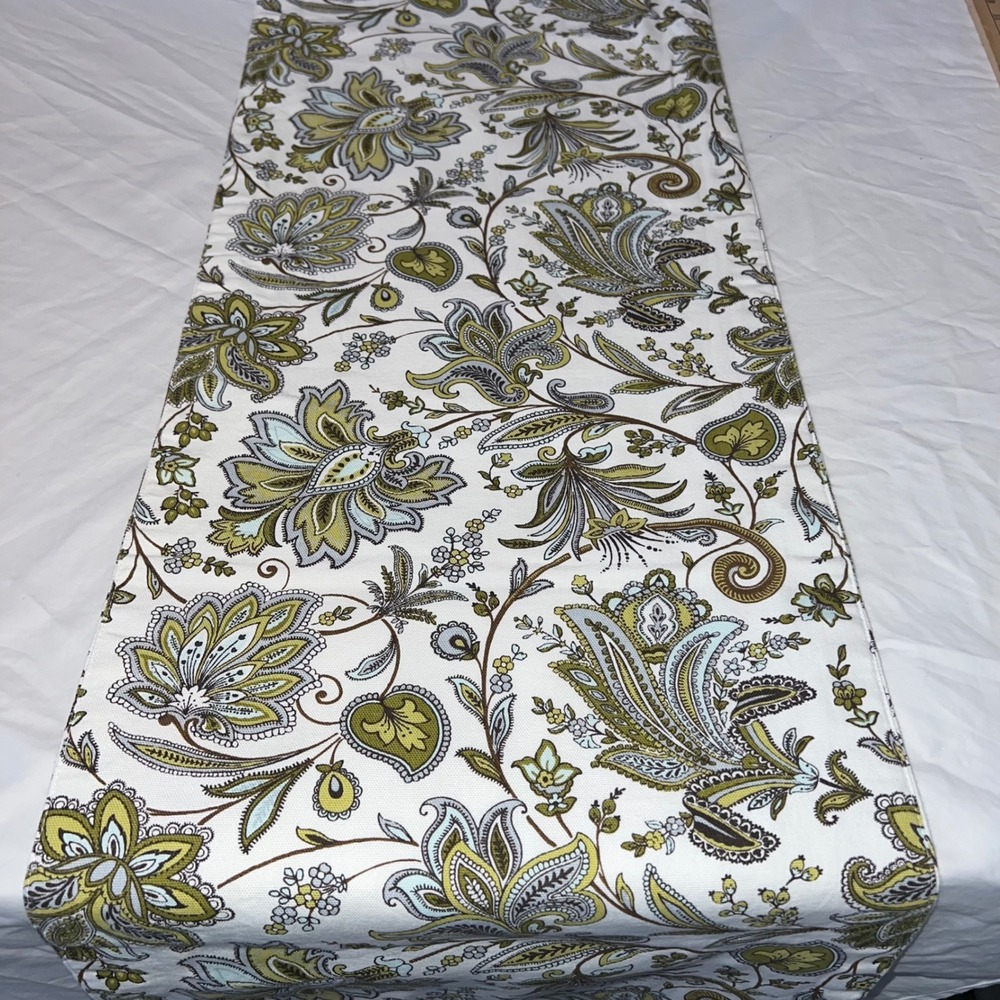 En Vogue Green‎ Brown Paisley Floral 100% Cotton Table Runner 13x68 RN119737